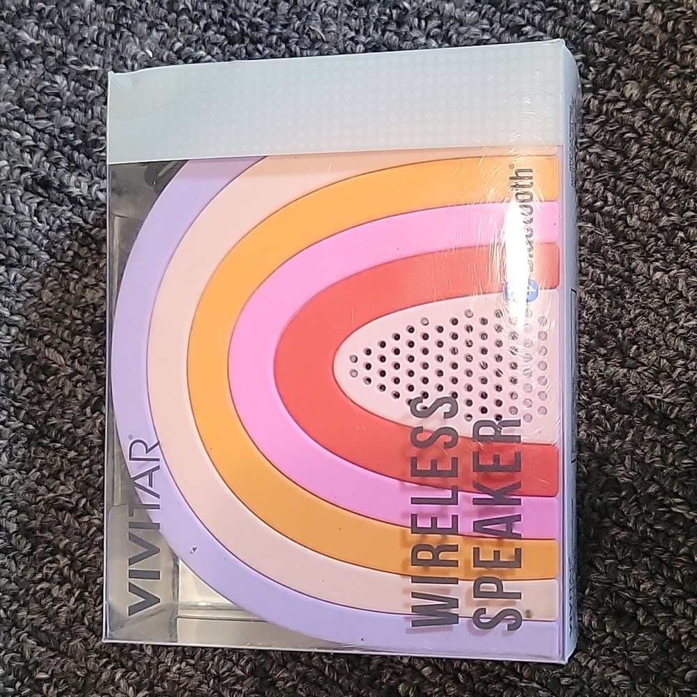Vivitar wireless speaker
